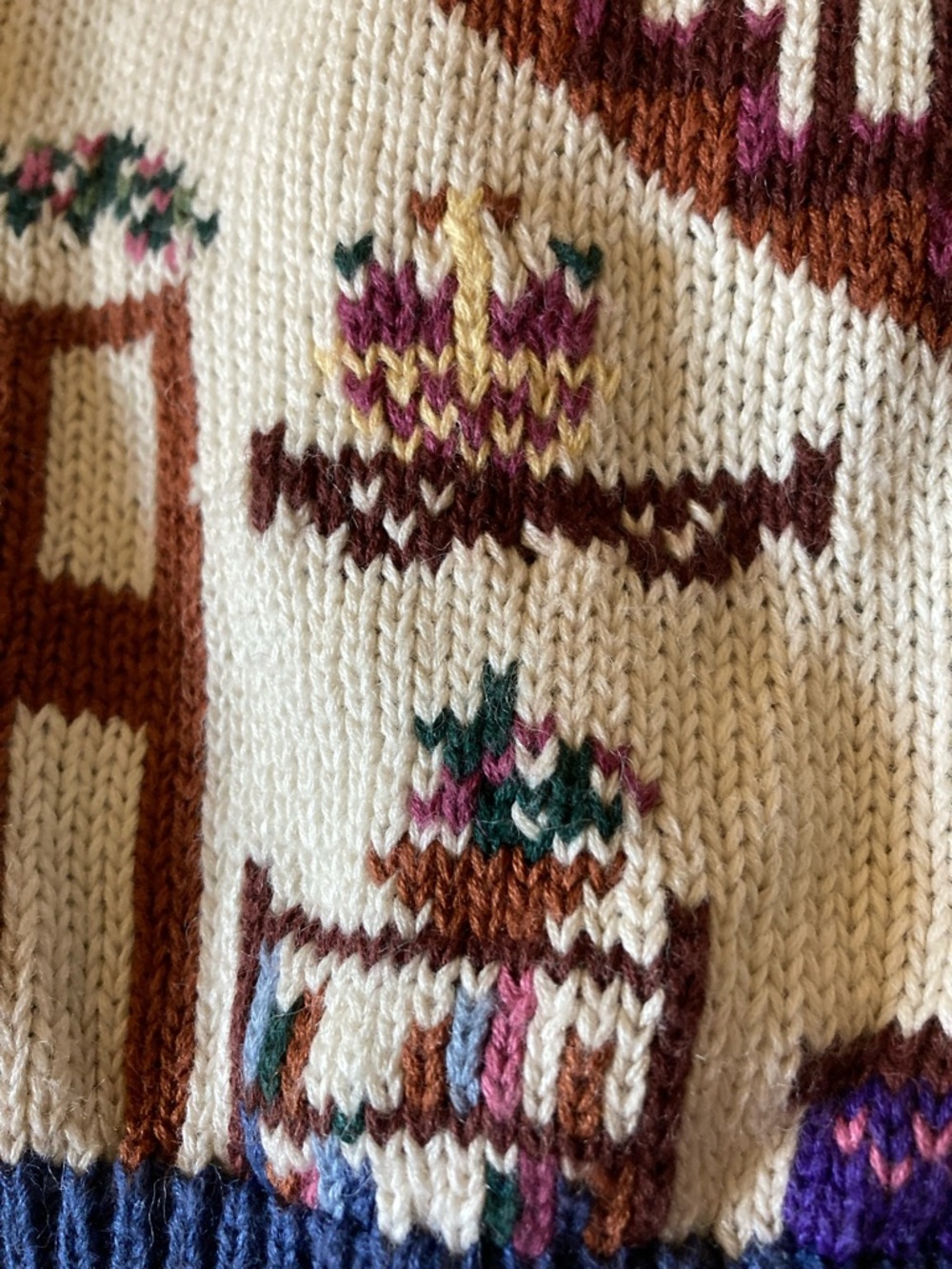 Vintage Woolrich Embroidered Sweater - XL - Picture 7 of 16